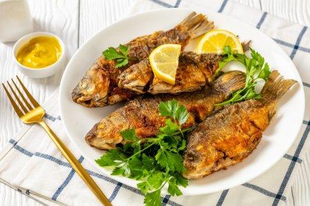 Карась в аэрогриле: 8 простых и быстрых рецептов для приготовления8