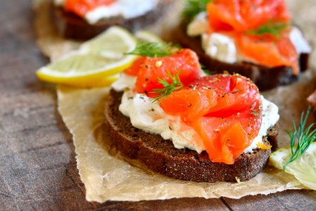 10 простых рецептов бутербродов с маслом и сыром для каждого6