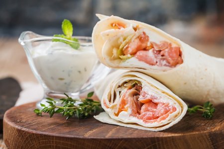 10 irresistibly delicious butter and red fish sandwiches you can't resist9