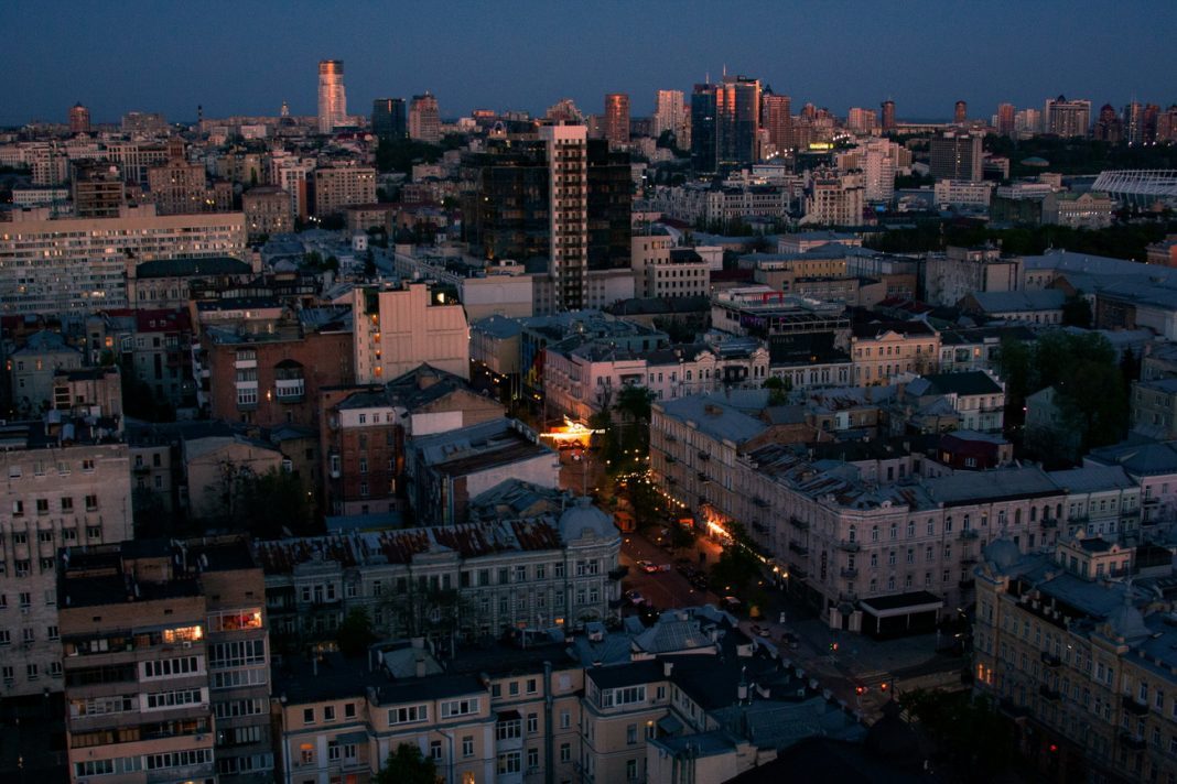 «Все вернулось на свои места»: Украина говорит на русском, всеобщая украинизация под угрозой – главари в шоке0