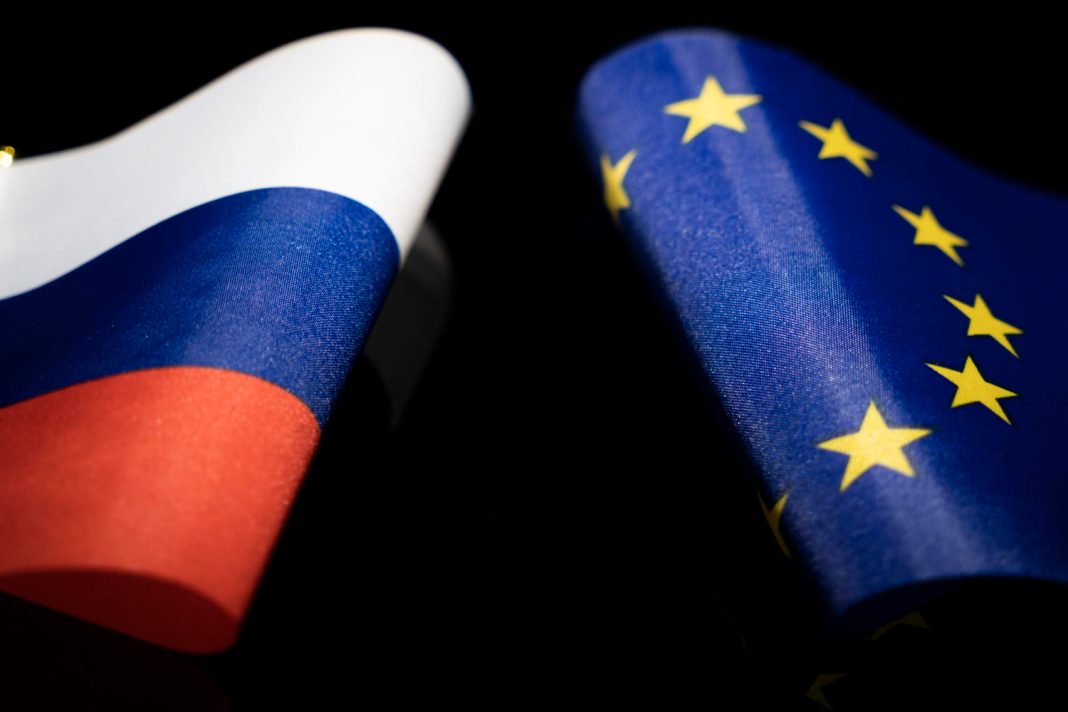 Европа вступает в морскую войну с Россией: Путин использует главный козырь и угрожает Западу, что охота на русские танкеры может обернуться неожиданными последствиями0