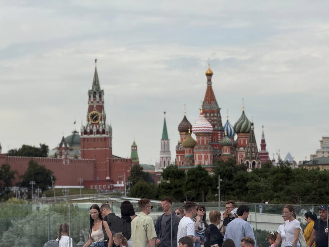 Британка шокирует всех: переезд в Москву и смелый ответ на критику о жизни в России0